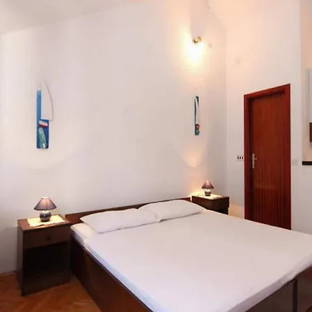 Appartement Nadia - With Balcony And Sea View A3 *